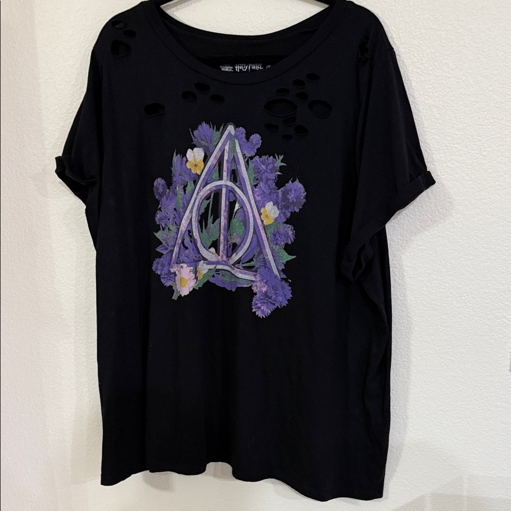 Harry Potter for TorridBlack Tee with Purple and Yellow Graphic Torrid size 4
